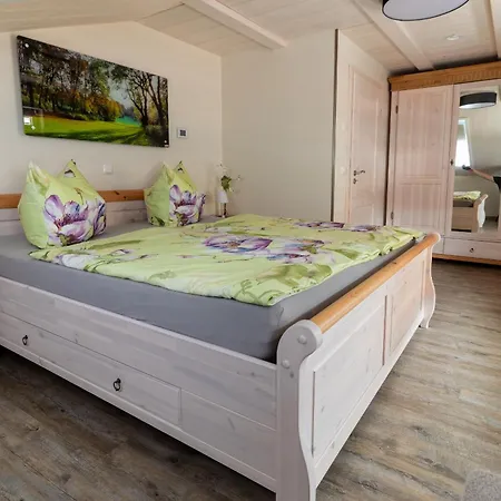 Haus Sonnenschein Mit E-ladesaeule *